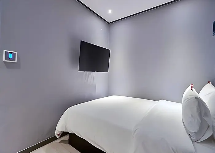 Noble Dongjak Hotel 2*