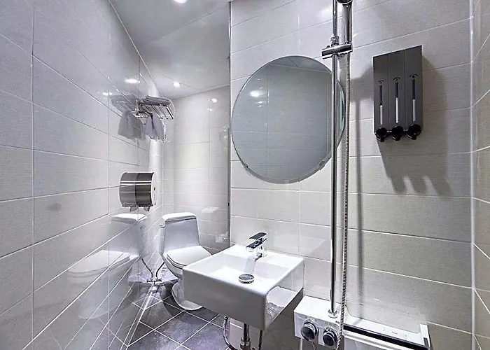 Noble Dongjak Hotel 2*